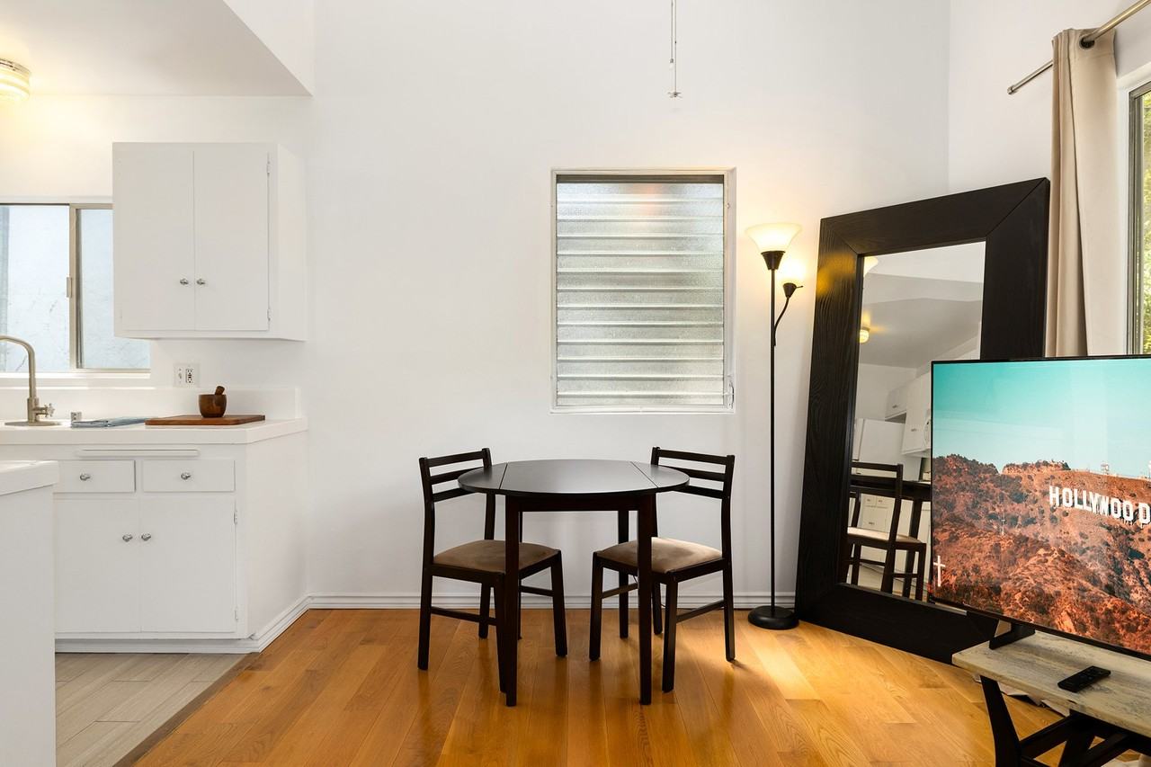 8572 Wonderland Ave - Photo 7 of 18