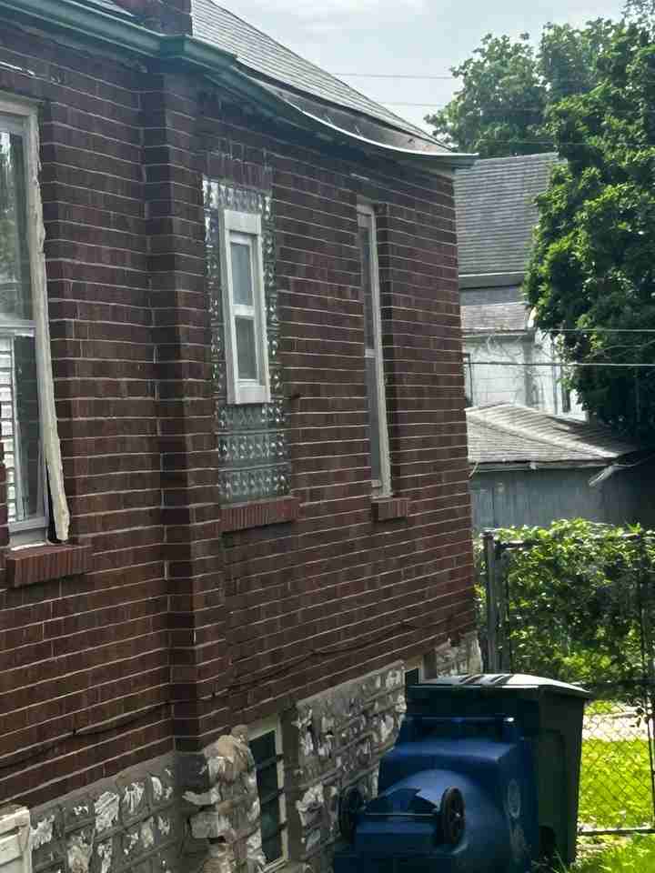 8554 Oriole Ave - Photo 7 of 50