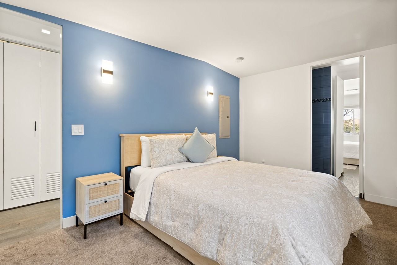 654 W Sycamore Ave - Photo 3 of 17
