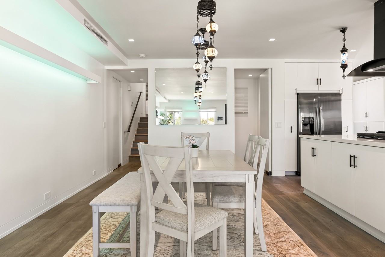 654 W Sycamore Ave - Photo 6 of 17