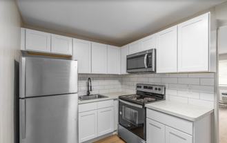 319 Columbia Ave - Photo 1 of 1