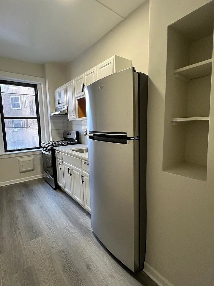 157 S Harrison St #601