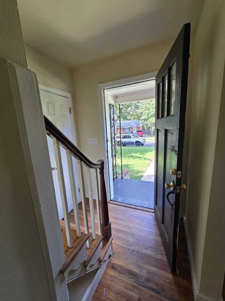 3523 Chapel Dr - Photo 2 of 20
