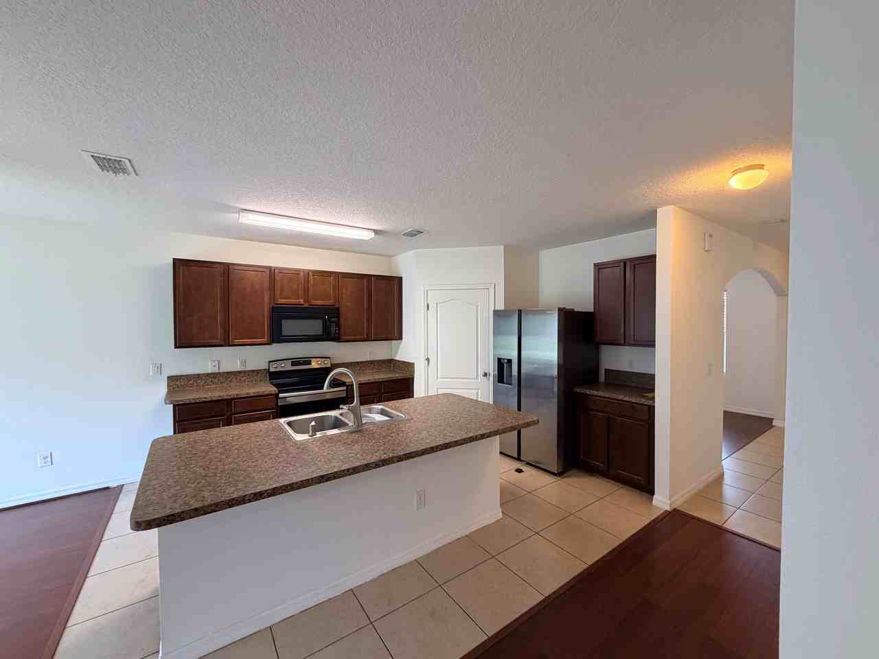 16832 Citrus Pkwy #1 - Photo 6 of 27