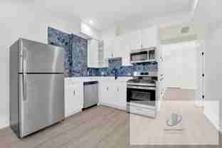 944 N Damen Ave #1F - Photo 1 of 1