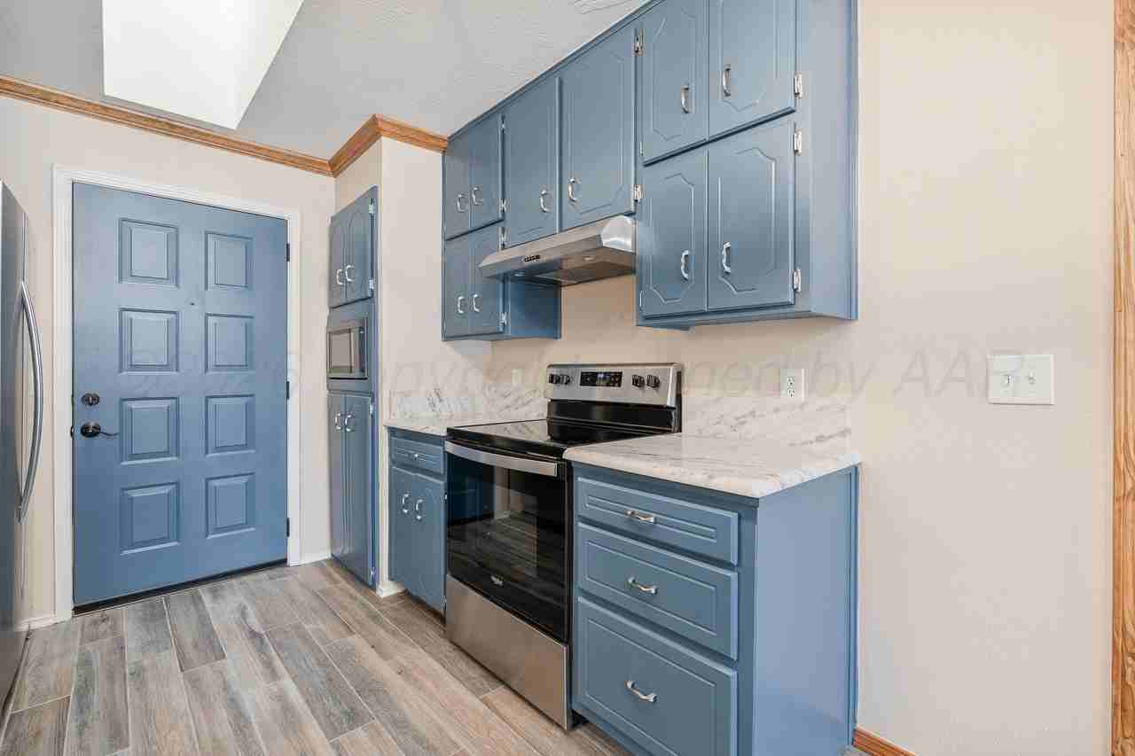 3456 Gladstone Ln - Photo 4 of 13