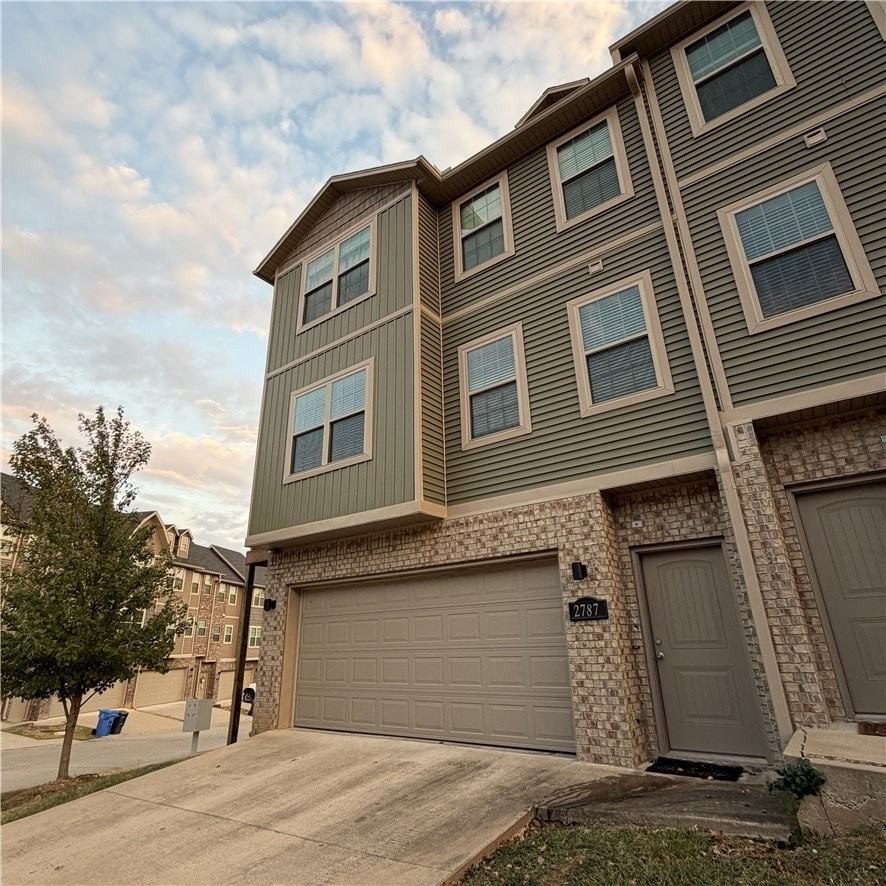 2787 W Blackstone Xing - Photo 5 of 17