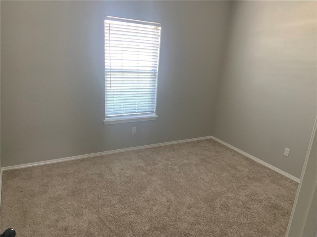6403 S 50th St - Photo 5 of 13