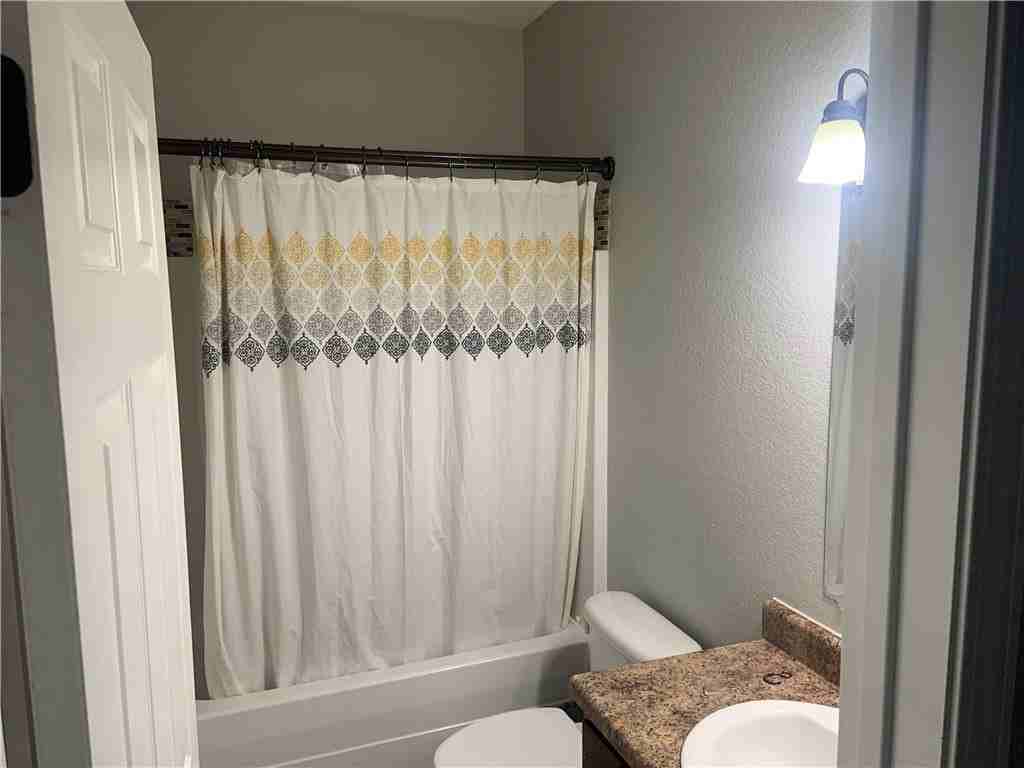 6403 S 50th St - Photo 7 of 13