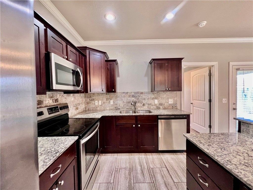 6178 W Limerick Way - Photo 4 of 25