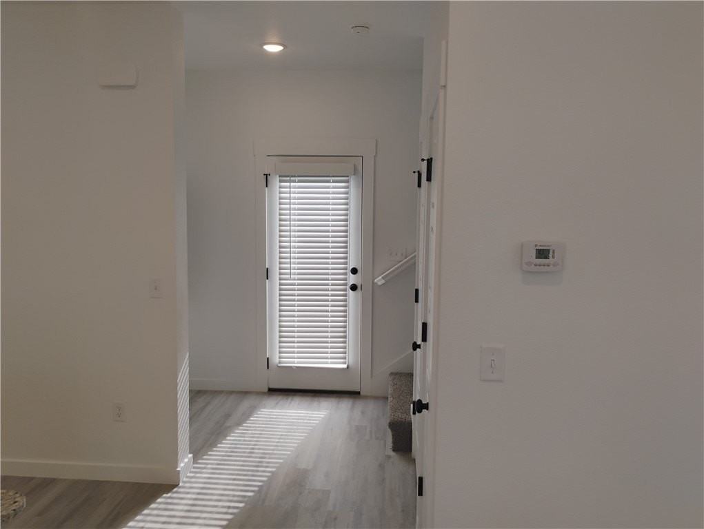 840 Ventnor Ave - Photo 4 of 16