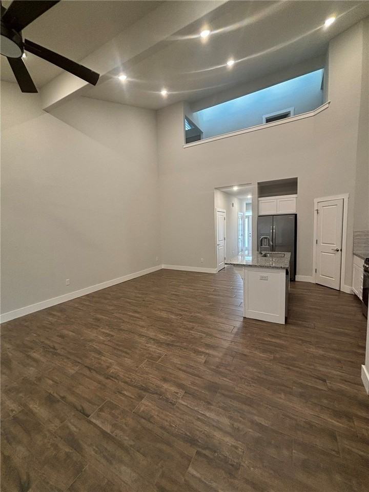 471 Azurite Rd - Photo 3 of 18
