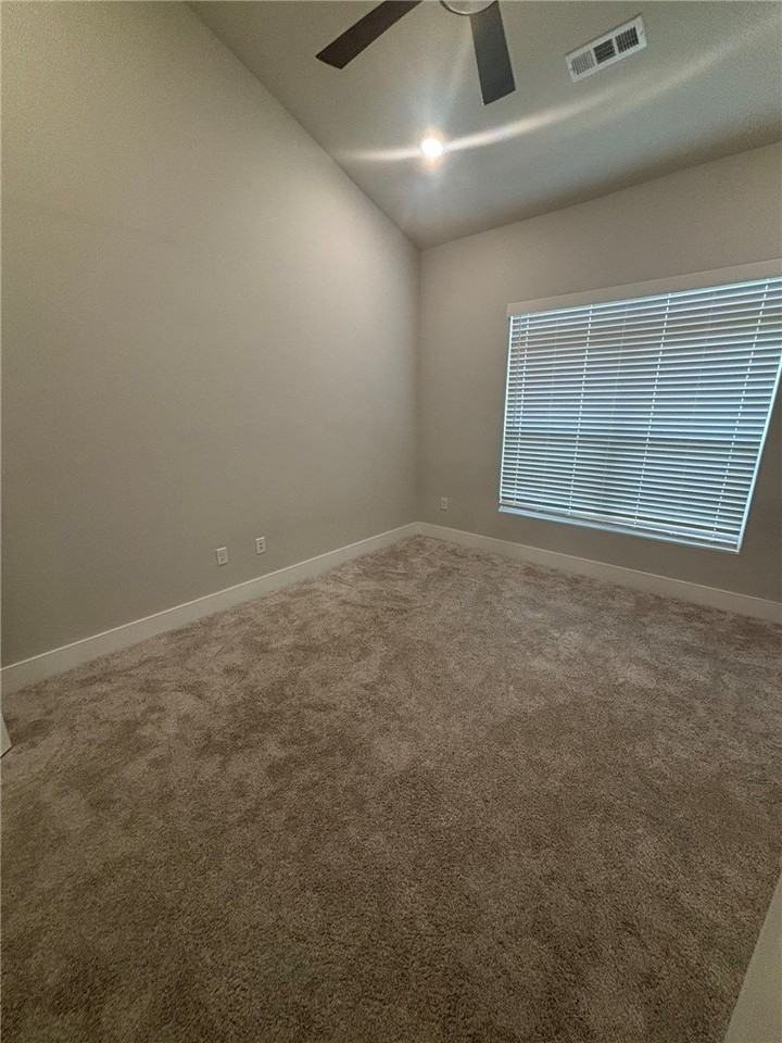 471 Azurite Rd - Photo 6 of 18
