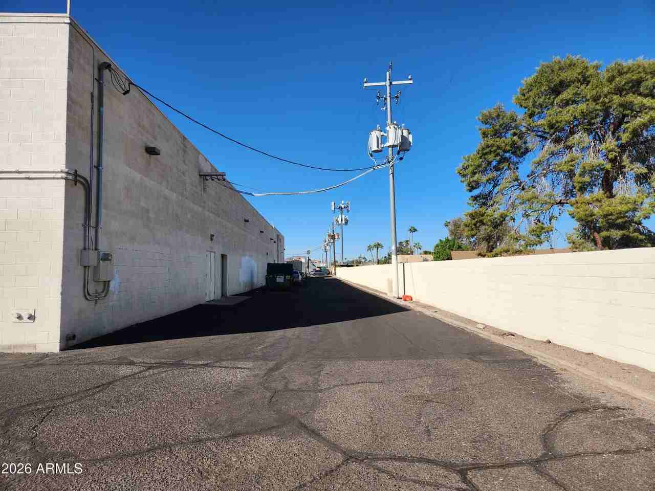 3216 E Cactus Rd - Photo 7 of 19