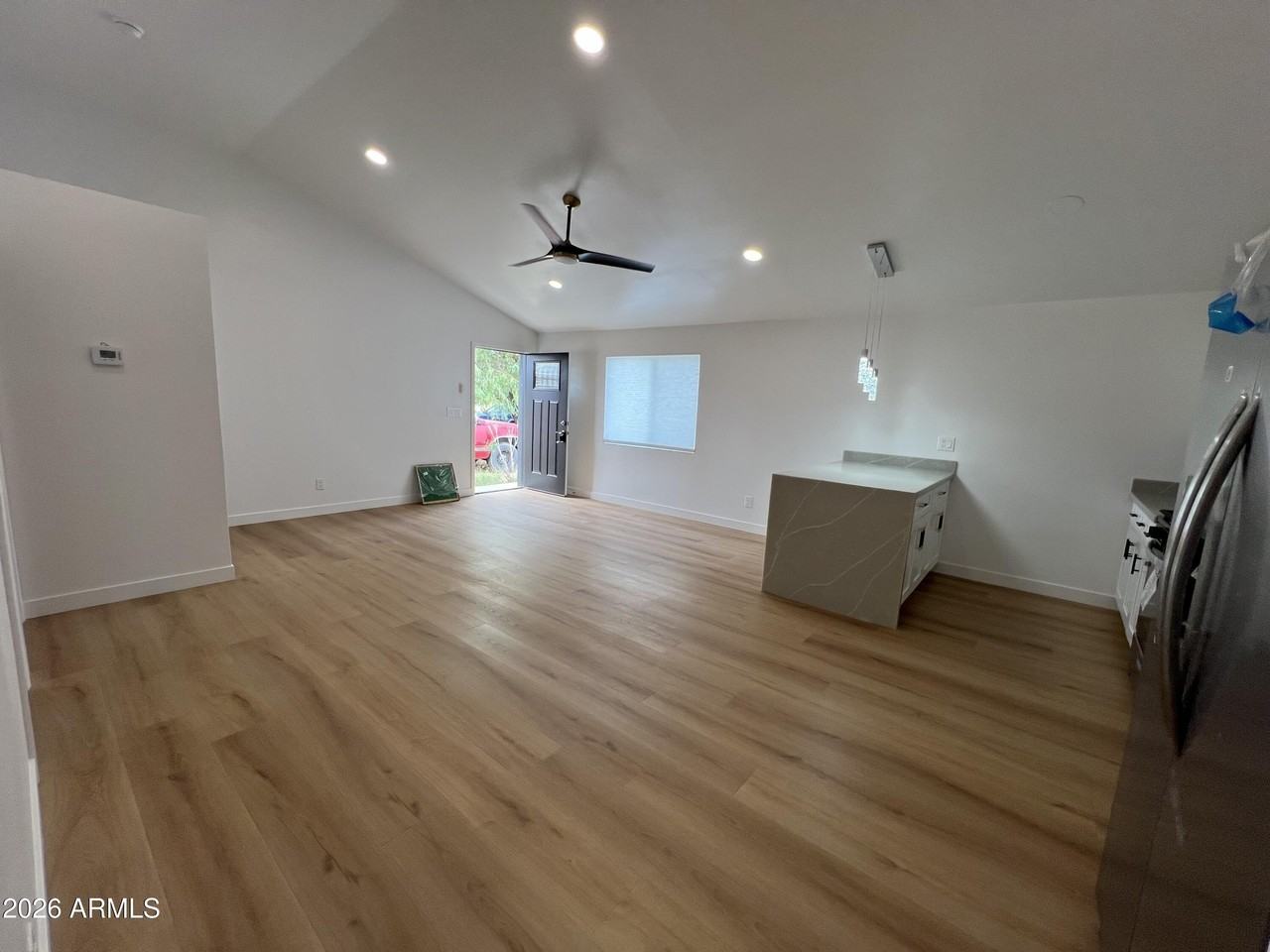 901 N Coolidge Ave - Photo 5 of 12