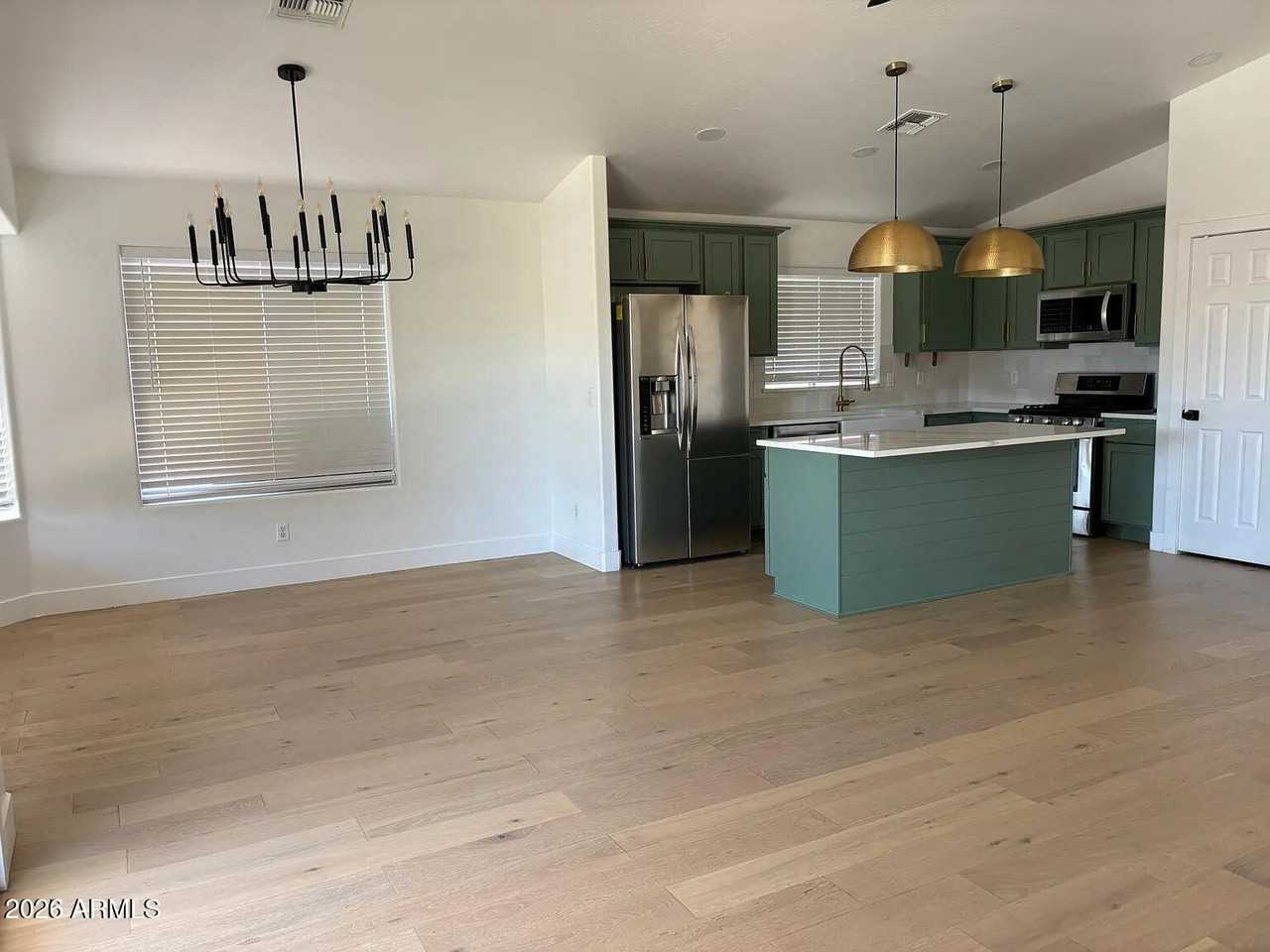 12735 W Verde Ln - Photo 5 of 23