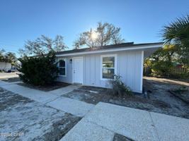 featured image of 1501 Chestnut Ave #C