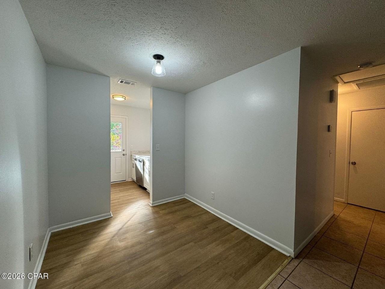 1501 Chestnut Ave #C - Photo 7 of 10