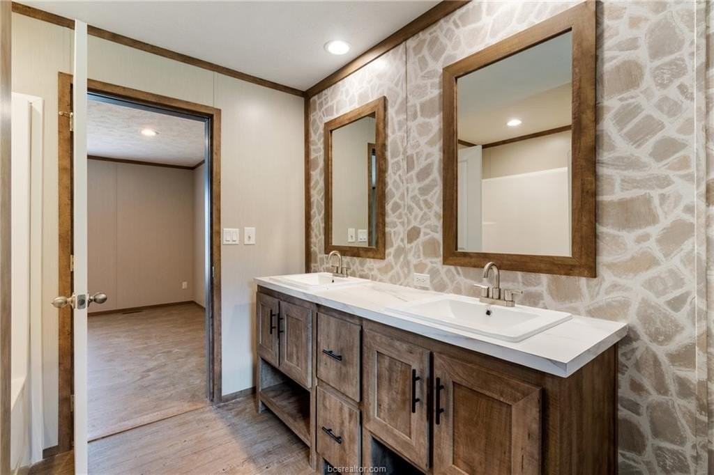 5292 Fm 1362 N - Photo 4 of 22
