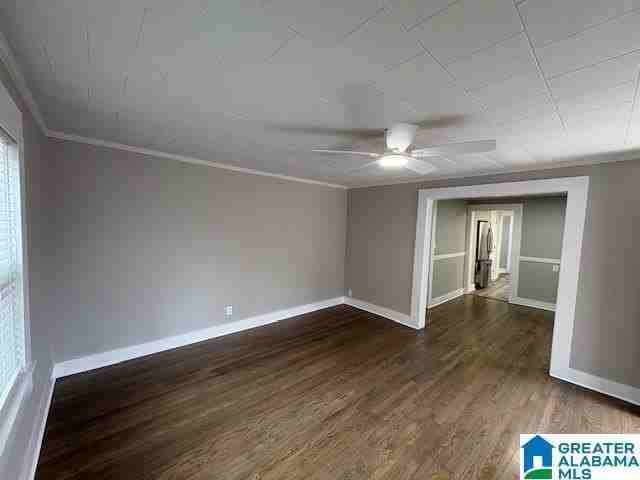 336 3rd St Se - Photo 3 of 16