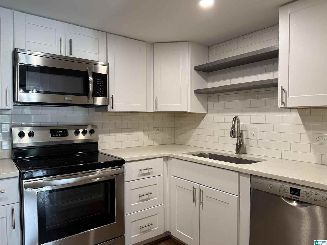 2717 Highland Ave S #805 - Photo 4 of 16