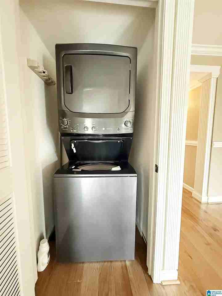 2717 Highland Ave S #805 - Photo 6 of 16