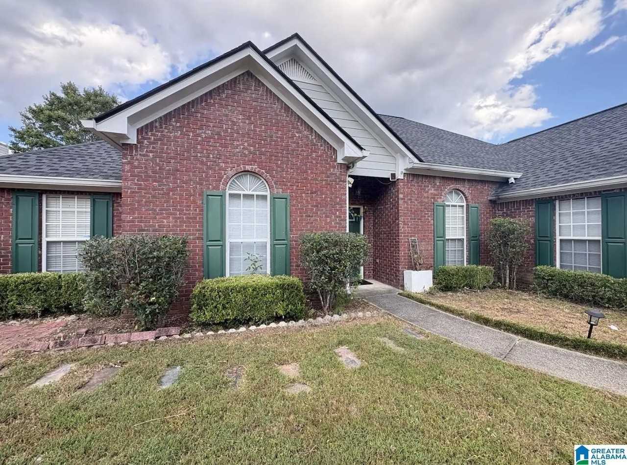1345 Moss Rose Ln - Photo 2 of 18