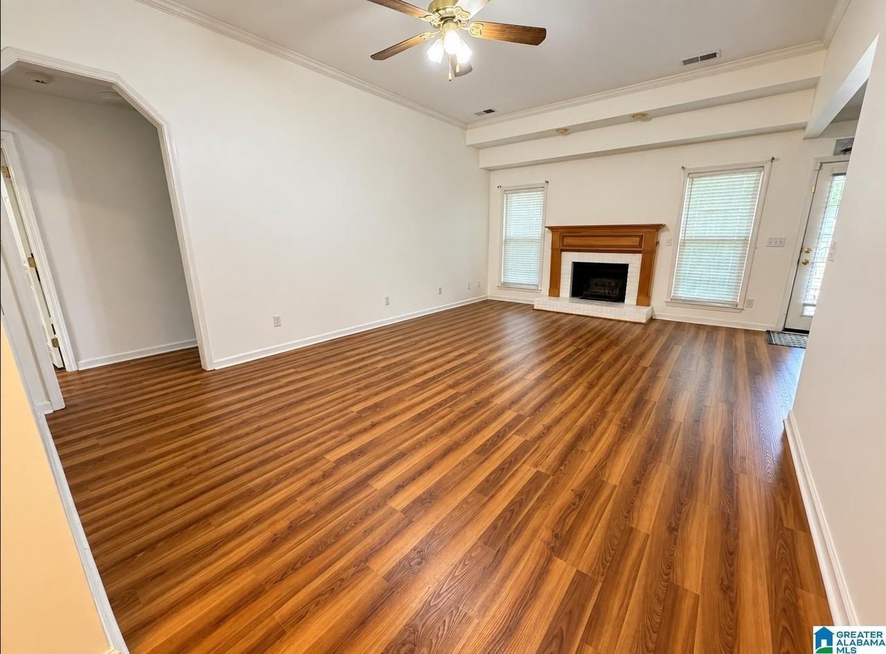 1345 Moss Rose Ln - Photo 3 of 18