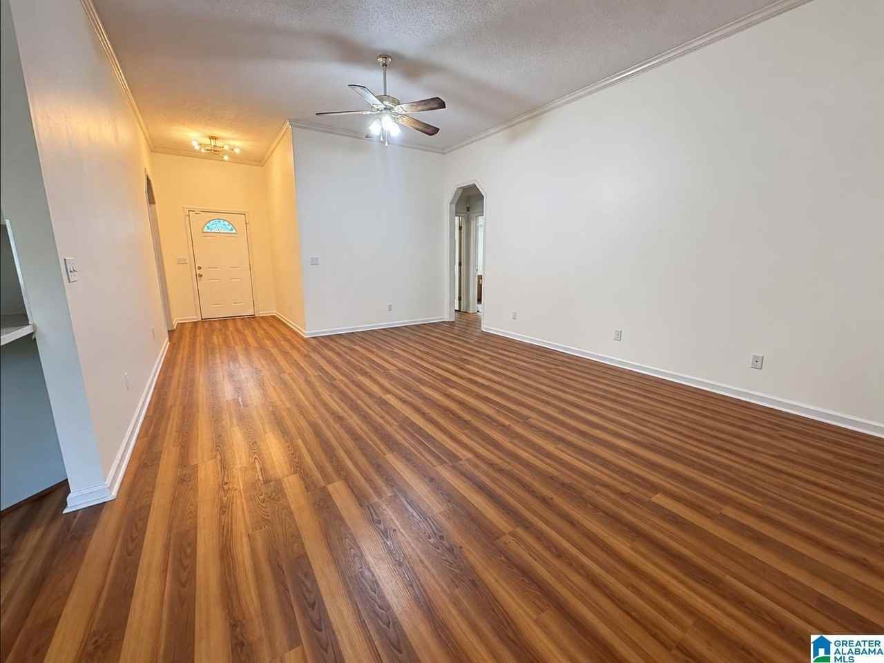 1345 Moss Rose Ln - Photo 4 of 18