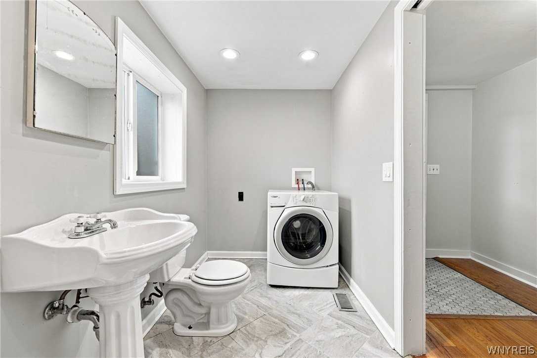 12 Baynes St - Photo 5 of 15