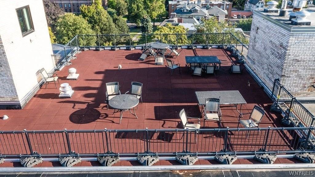 849 Delaware Ave #305 - Photo 7 of 37