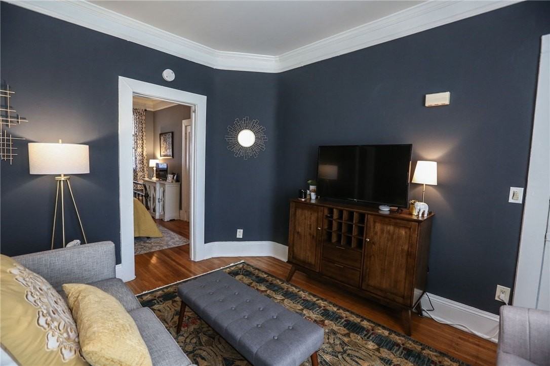 872 University Ave #3 - Photo 5 of 21