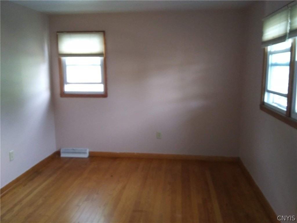 312 Cayuga St - Photo 5 of 14