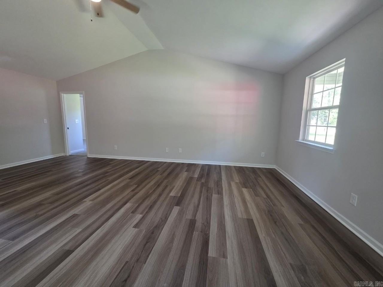 209 Rose St - Photo 4 of 29