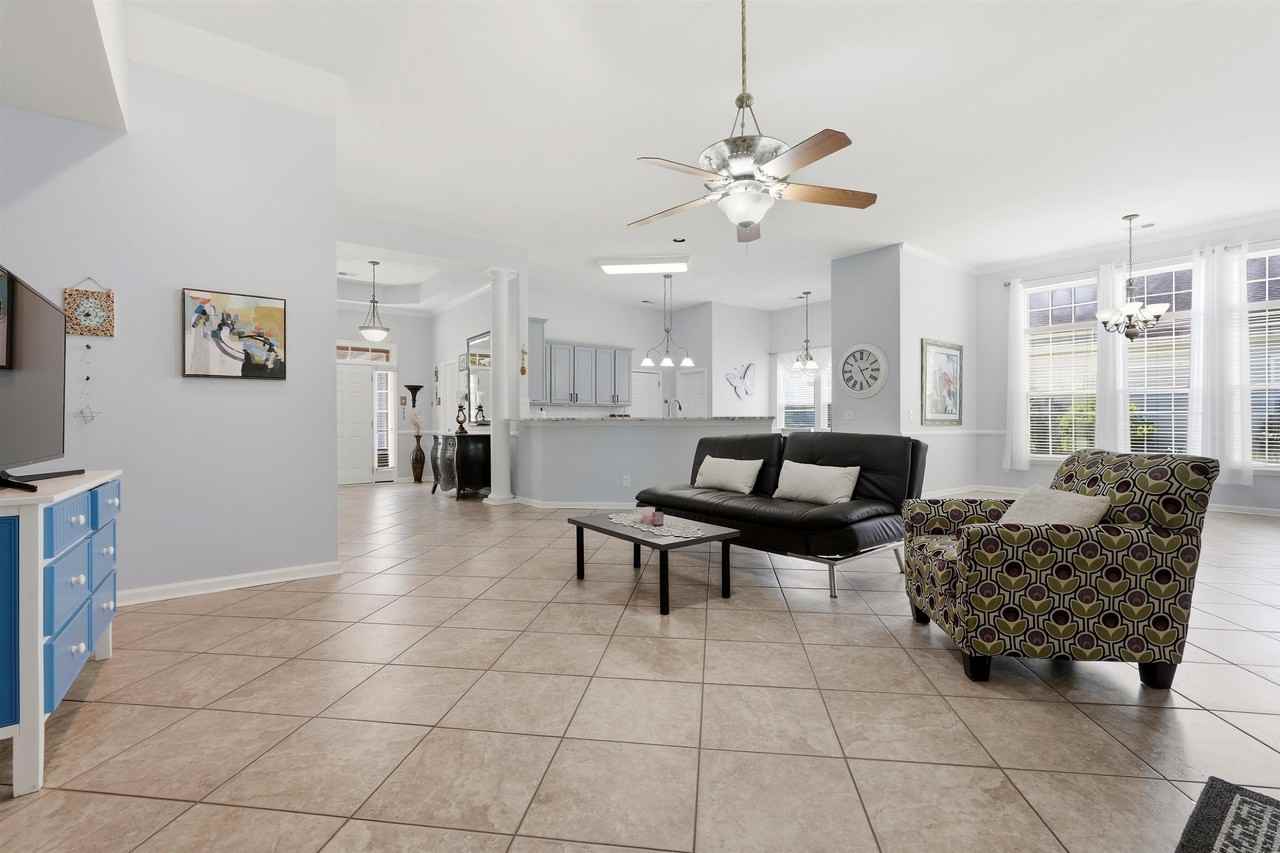 2834 Farmer Brown Ct - Photo 5 of 50
