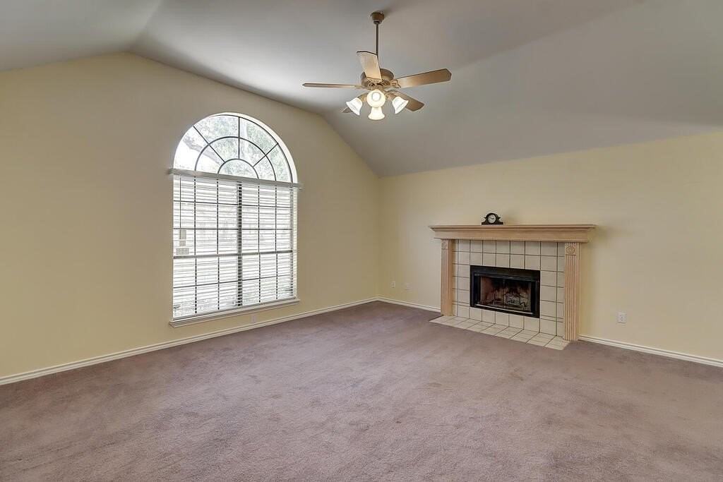 4321 Holly Ridge Dr - Photo 4 of 47