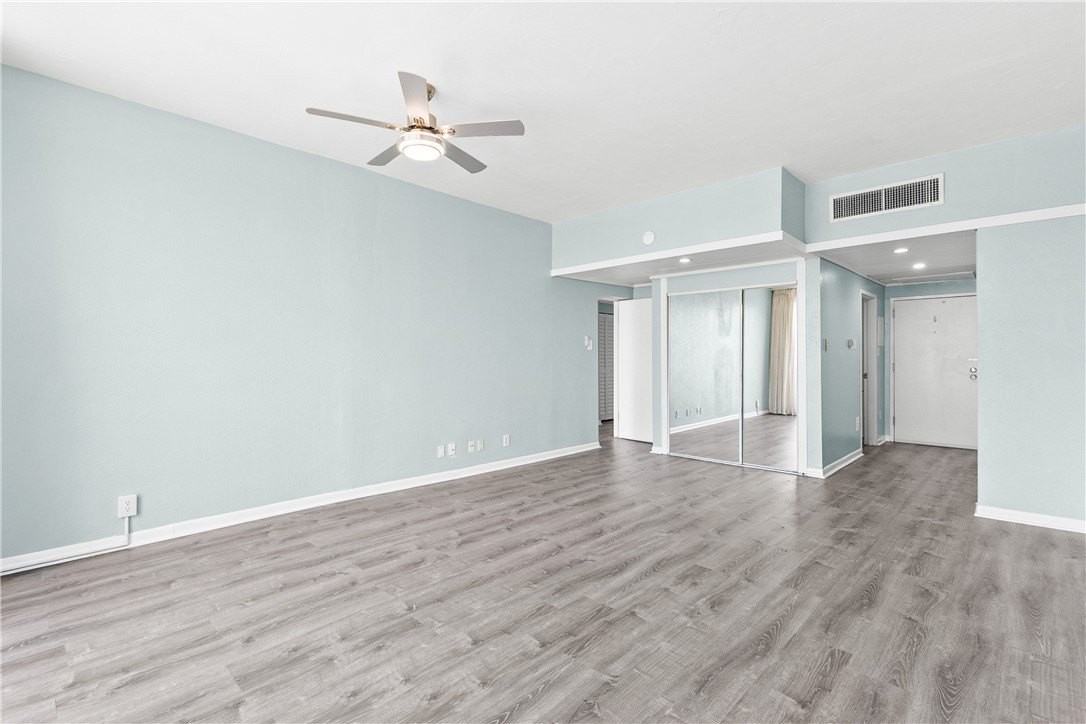4600 Ocean Dr #1002 - Photo 7 of 34