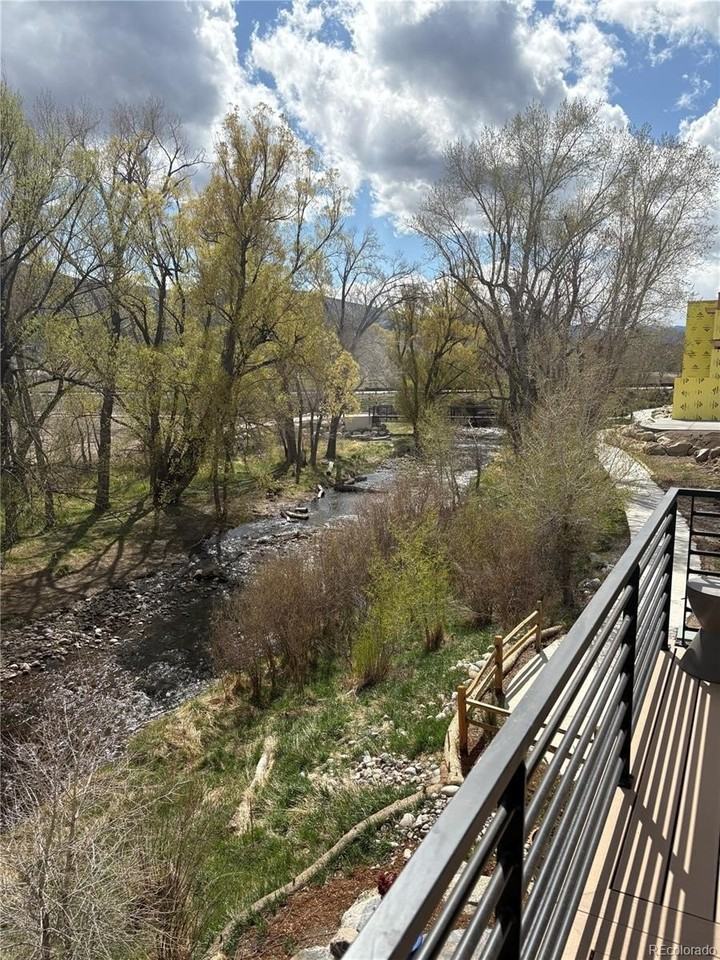 205 Two Rivers Rd #D - Photo 4 of 25