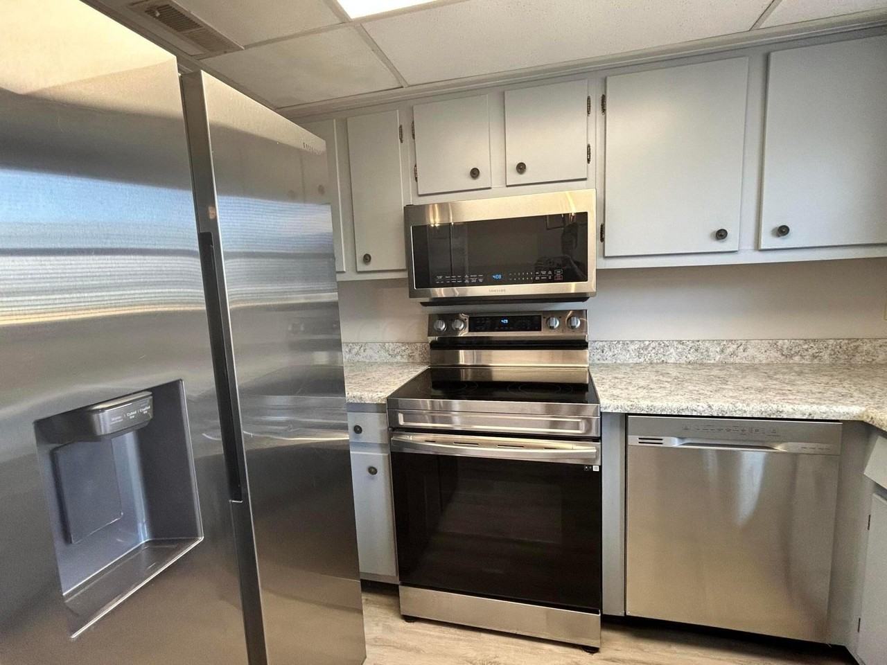 2846 Avati Dr #C4 - Photo 6 of 21
