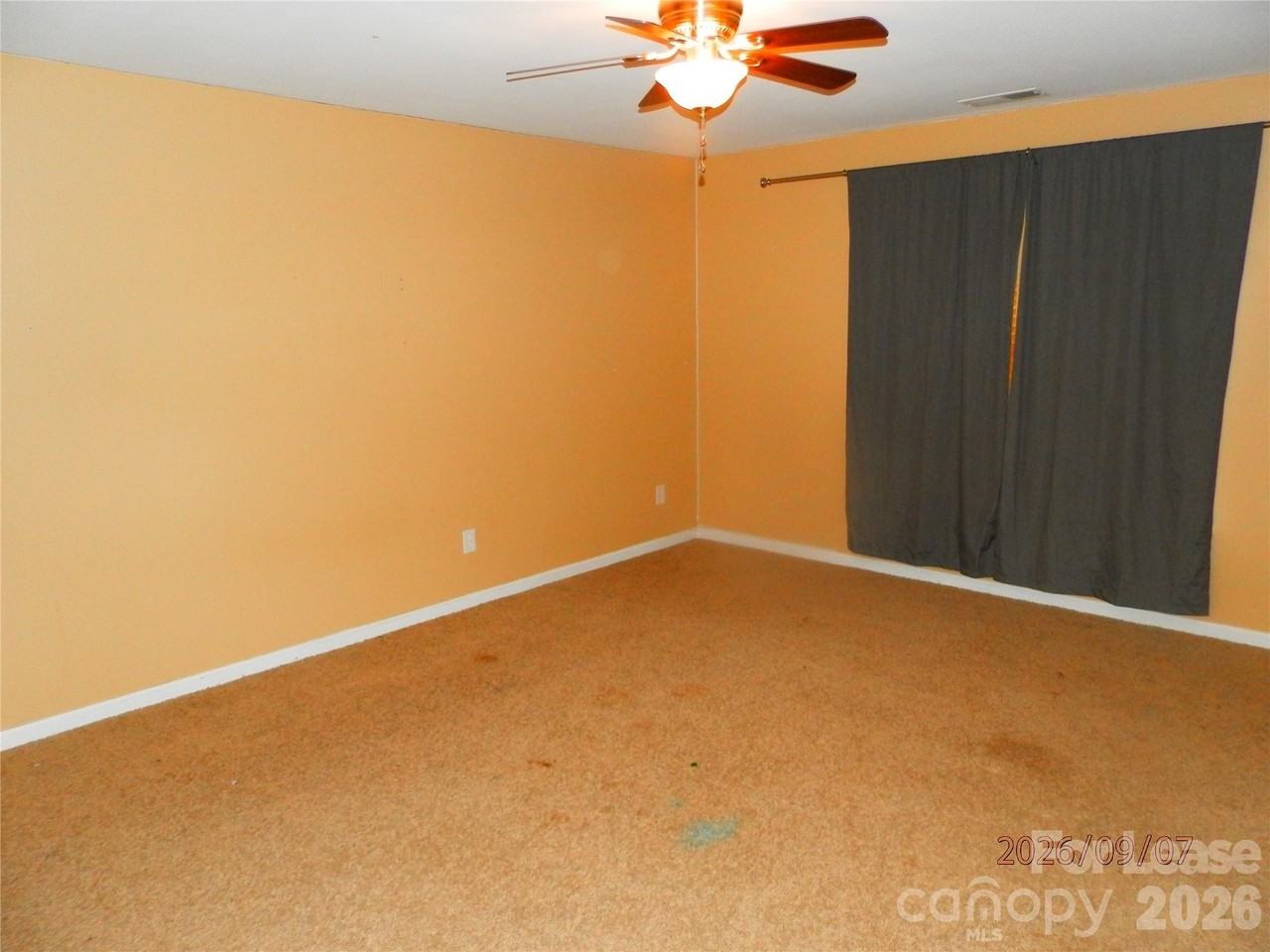 7910 Kingston Dr - Photo 5 of 12