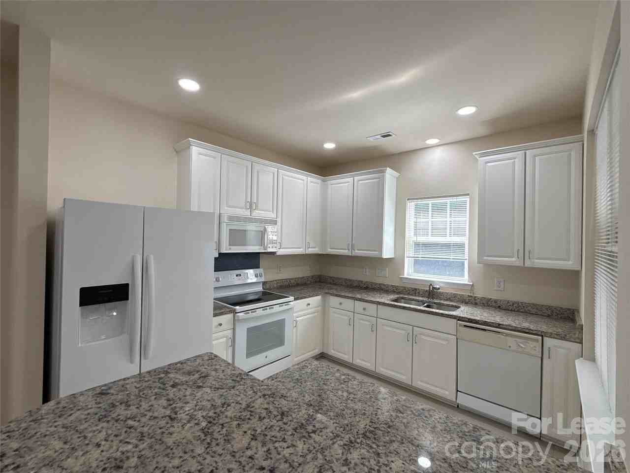 16914 Commons Creek Dr - Photo 4 of 14