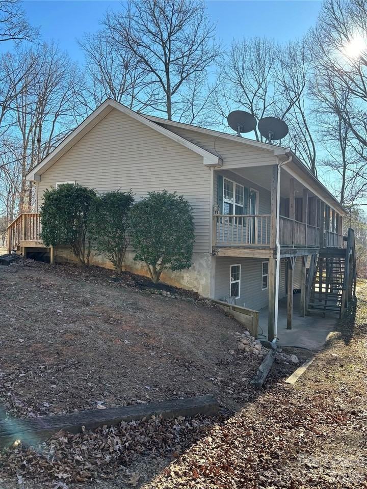 276 Isle Of Pines Rd #B - Photo 2 of 8
