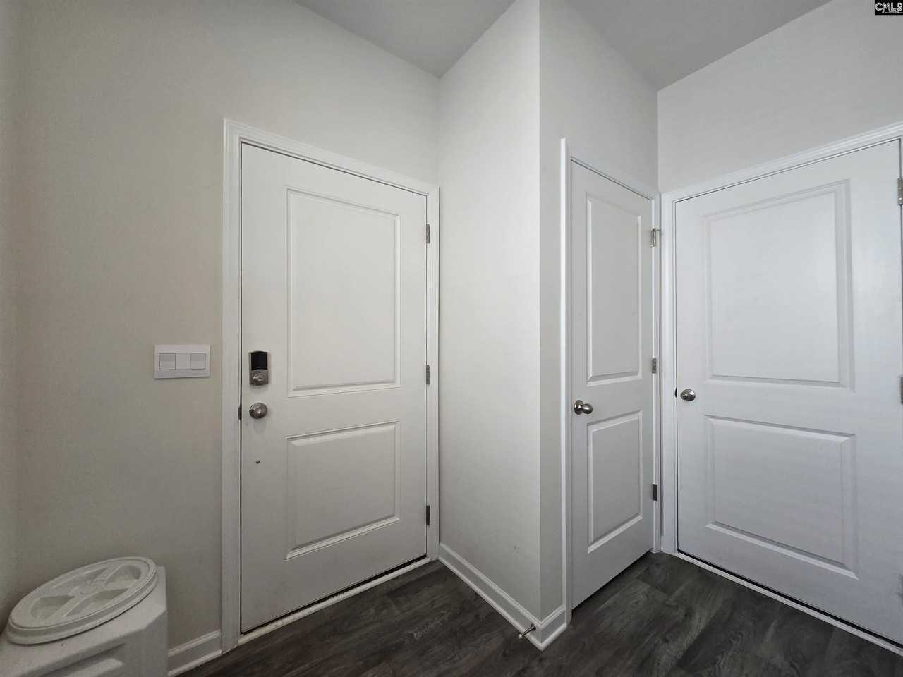 1273 Mosser Dr - Photo 4 of 26