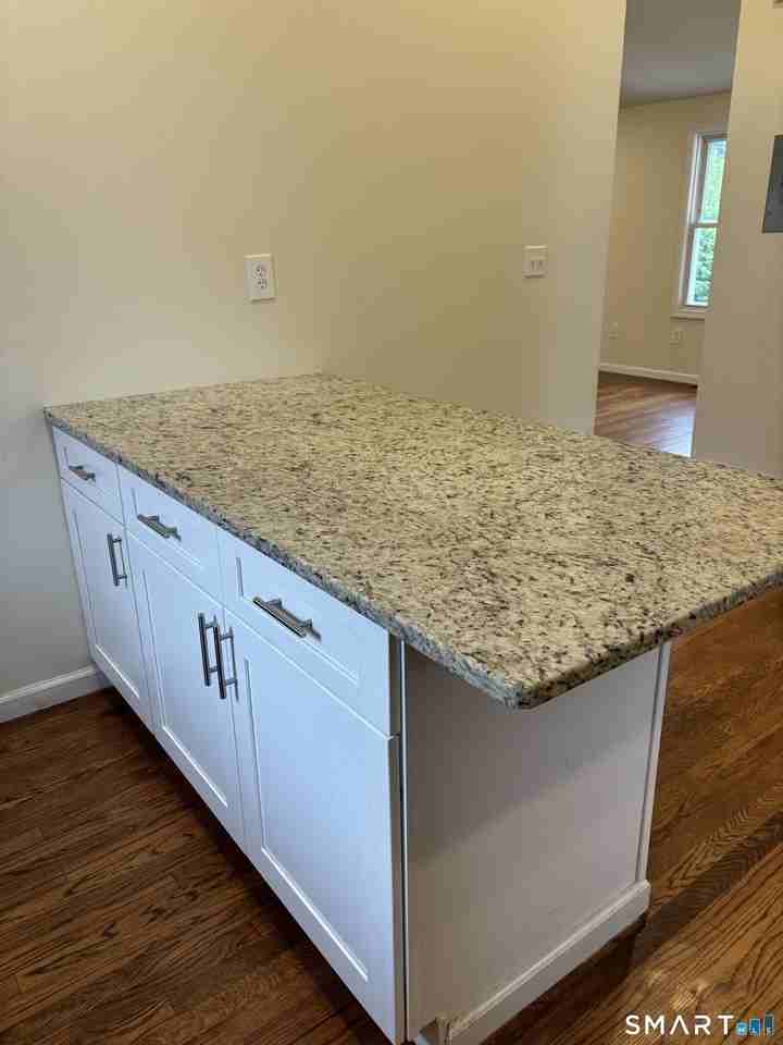 170 Short Beach Rd - Photo 3 of 18