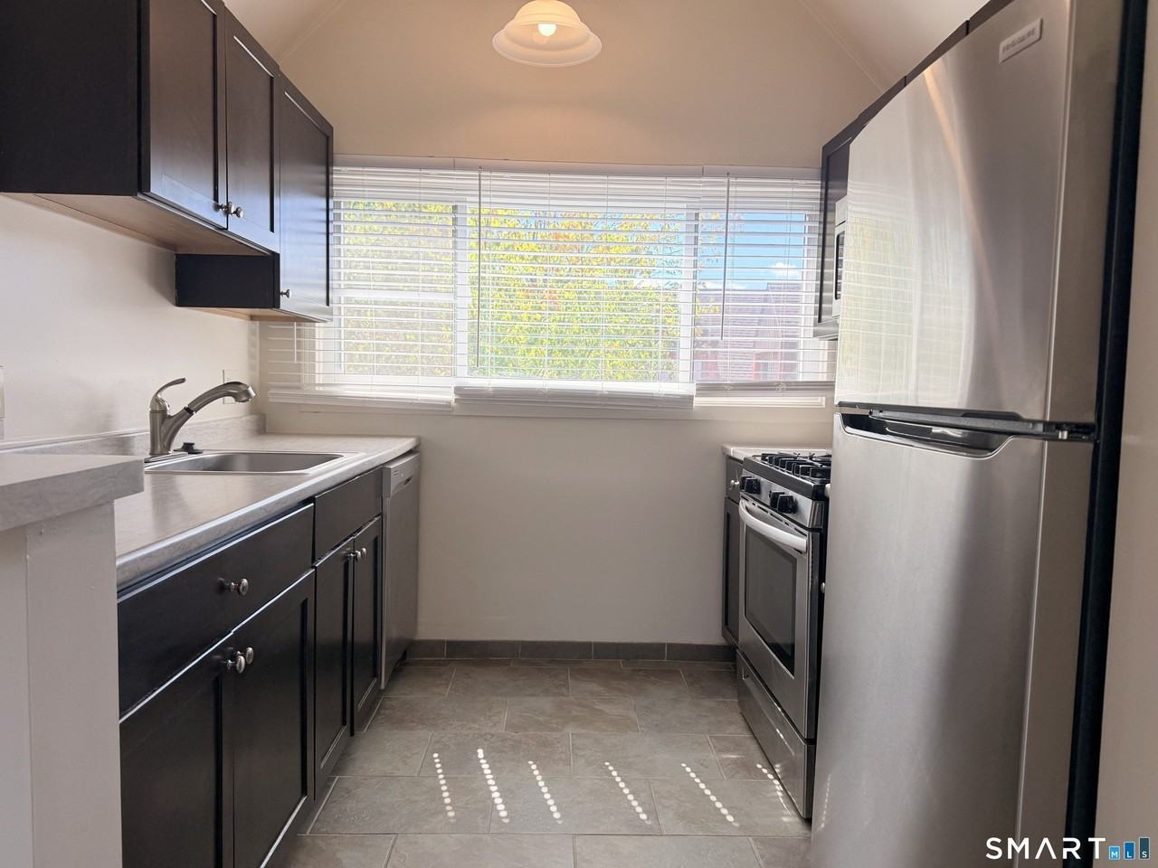 117 Montoya Dr #117 - Photo 2 of 8