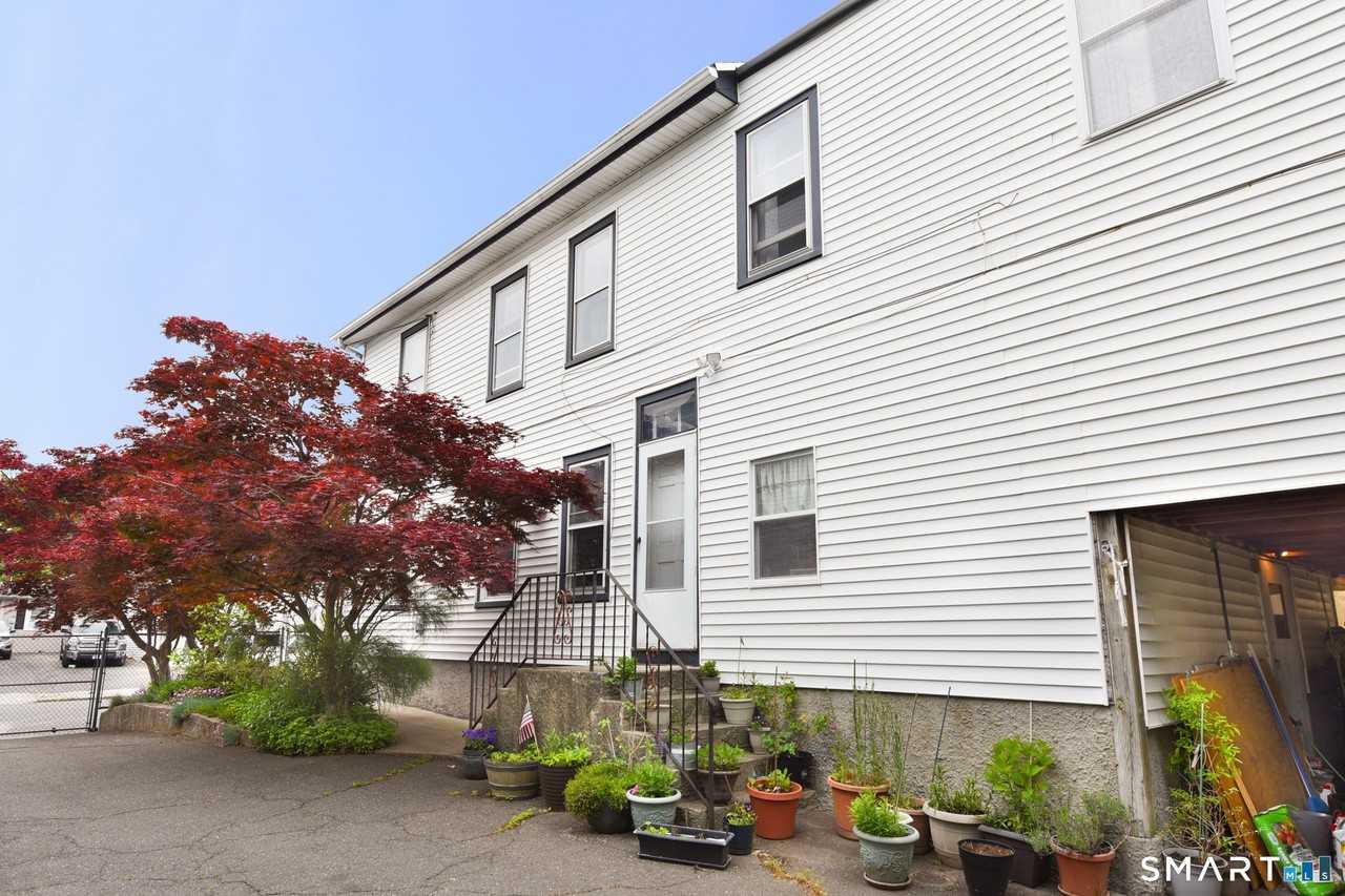 114 Jones Ave - Photo 3 of 34