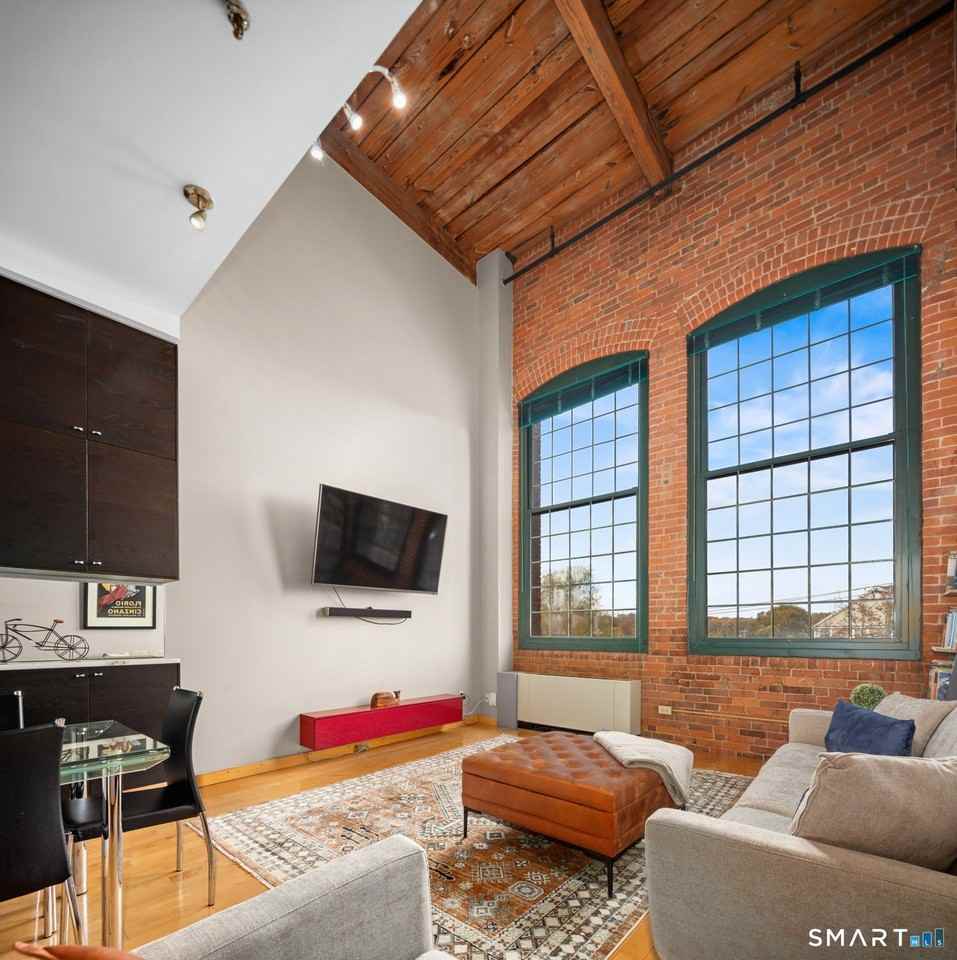 25 Grand St #240 - Photo 4 of 23