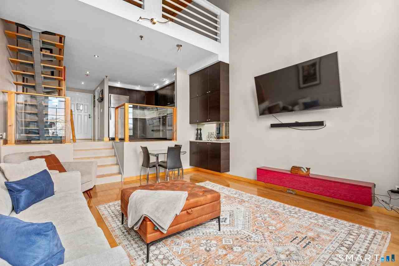 25 Grand St #240 - Photo 5 of 23