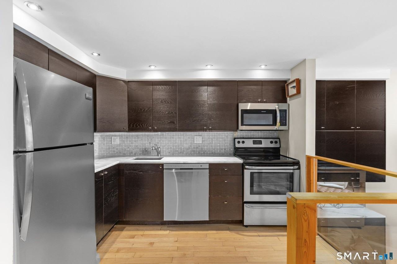 25 Grand St #240 - Photo 6 of 23