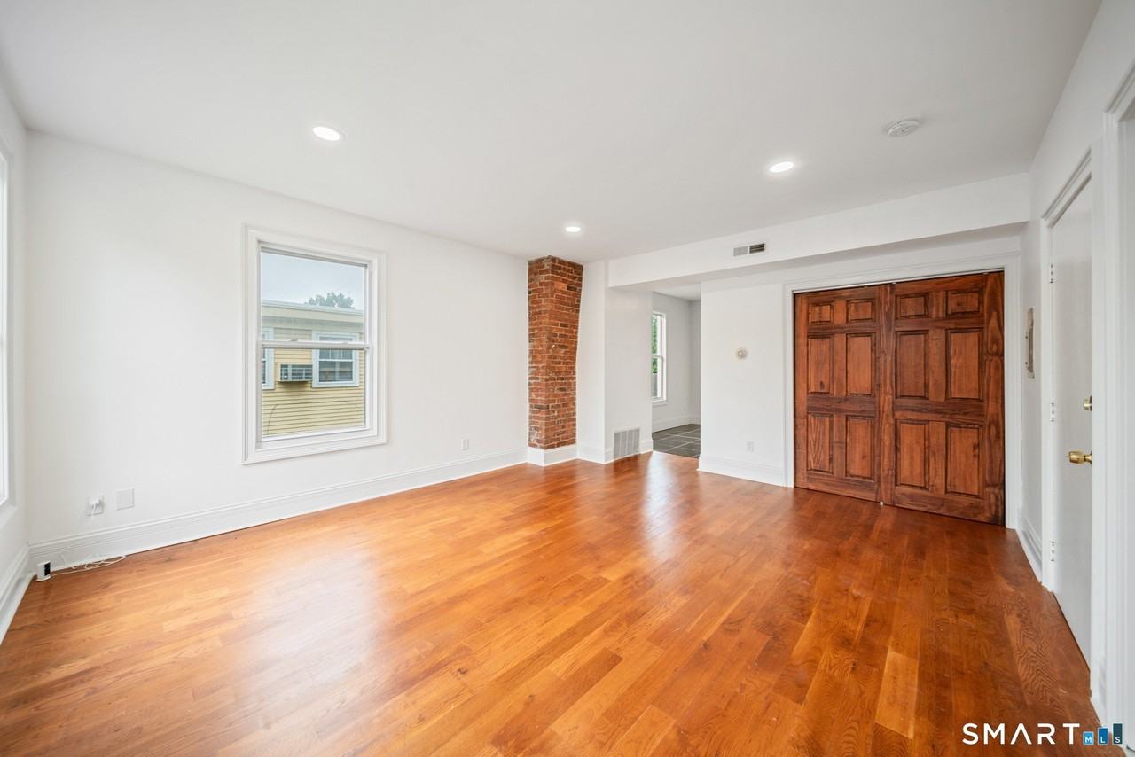 347 Alden Ave #3 - Photo 4 of 10